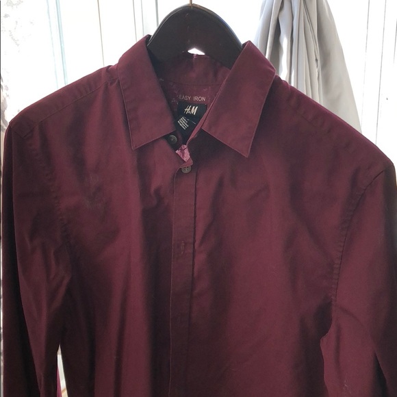 Maroon shirt - Picture 1 of 2